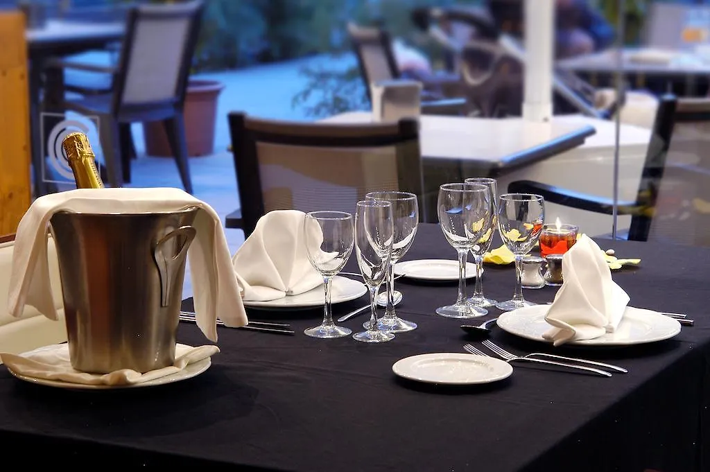 Hotel Evenia Rossello Barcelona 4*,